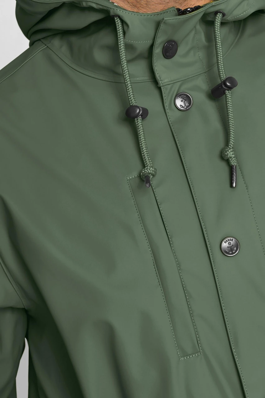 Derbe Passby Fisher Oliv Herren Regenjacke 7 Derbe Passby Fisher Oliv Herren Regenjacke - Image 5