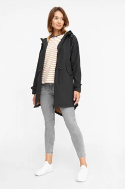 Derbe Island Friese Black Doe Damen Softshell Mantel Schwarz Ocker -Kleider Verkauf 13635 2 1280x1280