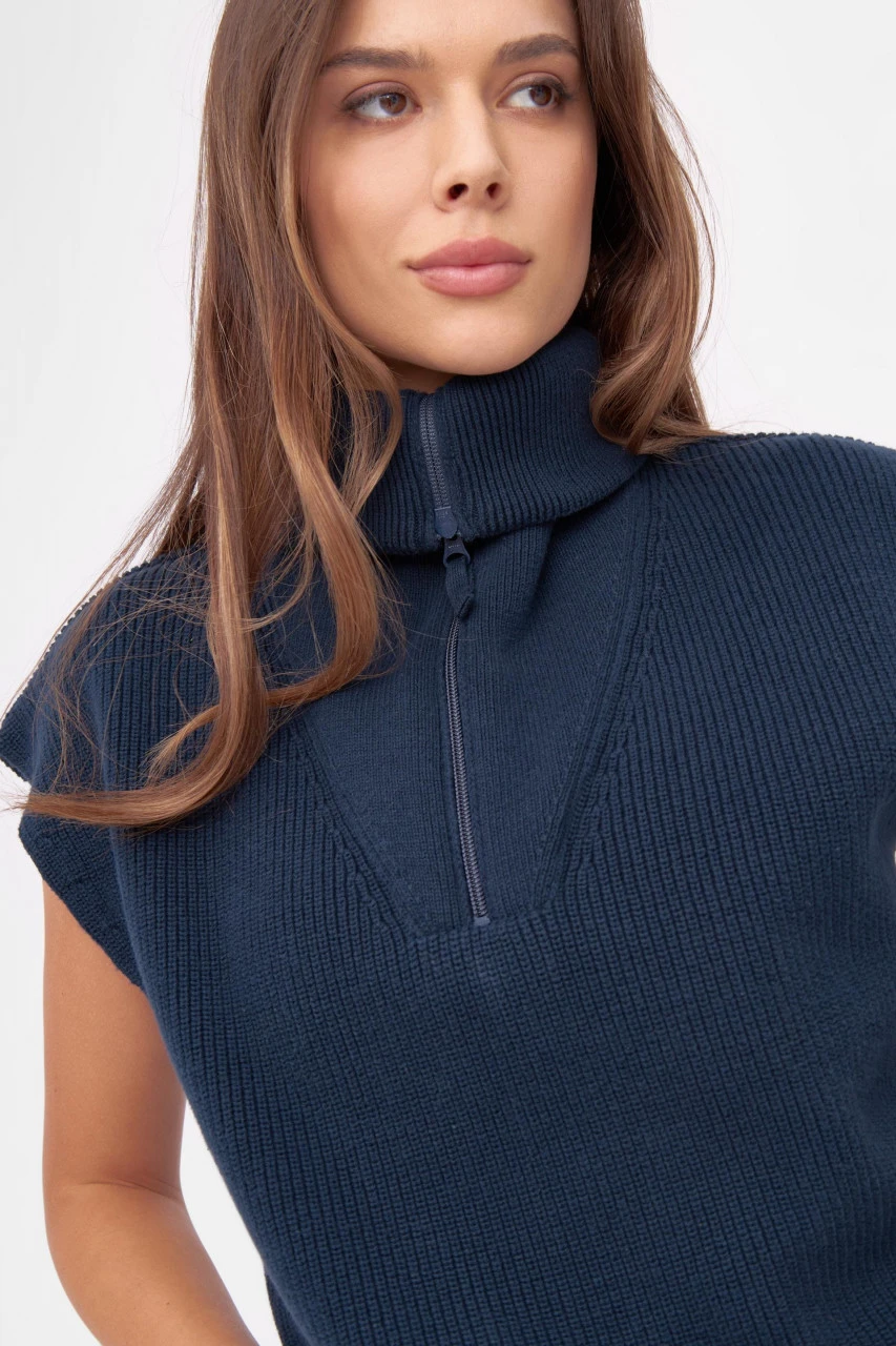 Derbe Troyunder Gots Organic Damen Troyer Pullunder Weste Rippstrick Navy Dunkelblau 7 Derbe Troyunder Gots Organic Damen Troyer Pullunder Weste Rippstrick Navy Dunkelblau - Image 5