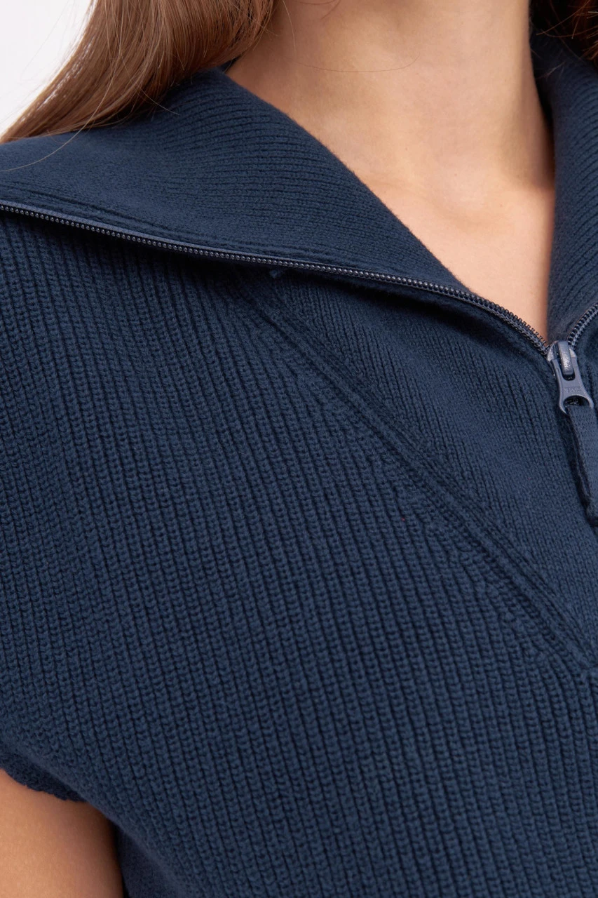 Derbe Troyunder Gots Organic Damen Troyer Pullunder Weste Rippstrick Navy Dunkelblau 8 Derbe Troyunder Gots Organic Damen Troyer Pullunder Weste Rippstrick Navy Dunkelblau - Image 6