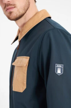 Derbe Kartby Herren Softshelljacke Navy Doe Dunkelblau Ocker 16 Derbe Kartby Herren Softshelljacke Navy Doe Dunkelblau Ocker -Kleider Verkauf 14035 5 1280x1280