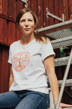 Derbe Barbe Sea Shepherd Gots Organic Damen Shirt White Weiß 7 Derbe Barbe Sea Shepherd Gots Organic Damen Shirt White Weiß -Kleider Verkauf 14113 2 1280x1280