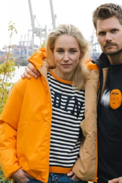 Derbe Peutholm Damen Jacke Sun Orange Caramel Beige 18 Derbe Peutholm Damen Jacke Sun Orange Caramel Beige -Kleider Verkauf 14151 7 1280x1280