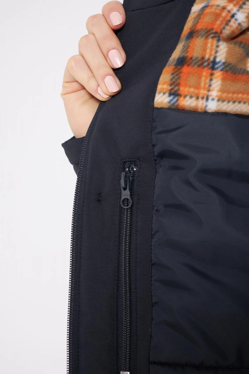 Derbe Friese Festholm Damen Winterjacke Navy Dunkelblau Check 9 Derbe Friese Festholm Damen Winterjacke Navy Dunkelblau Check - Image 7