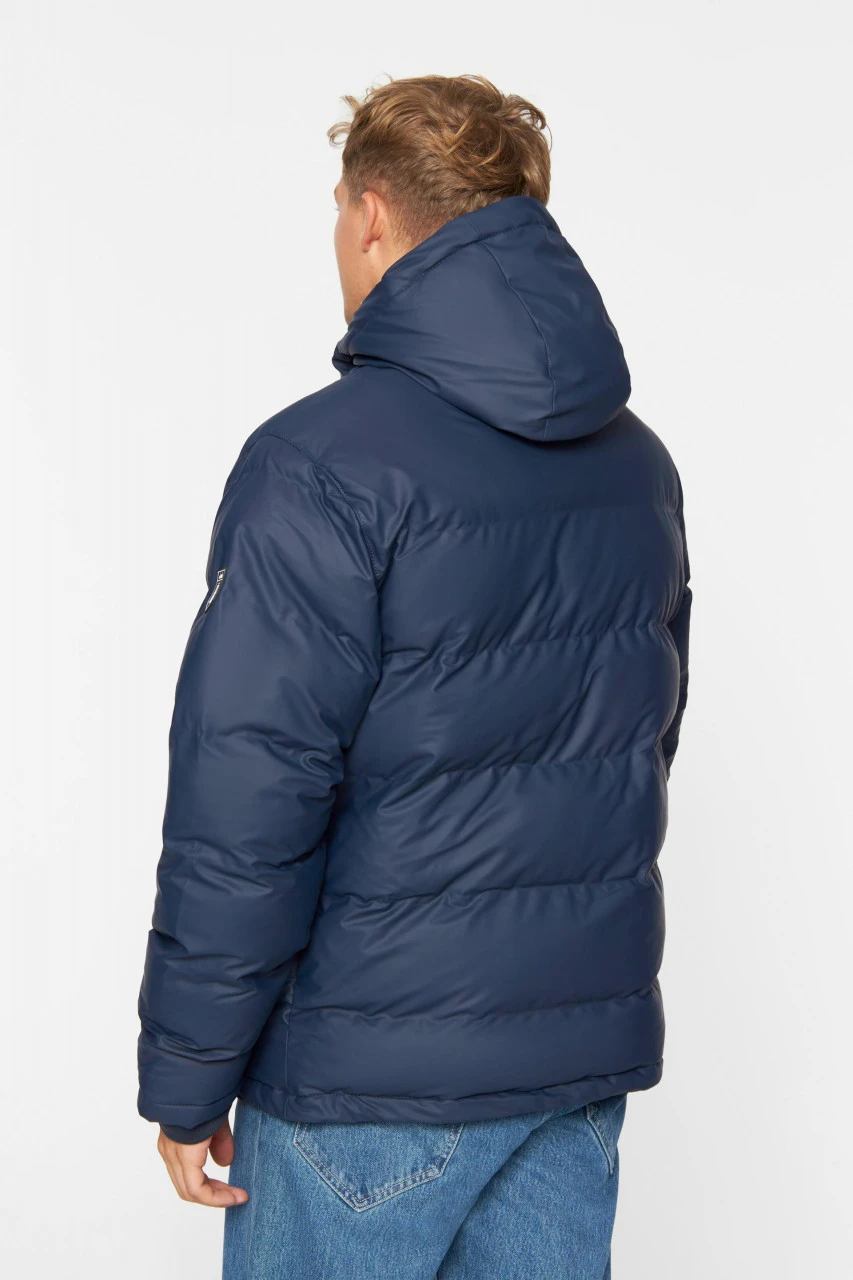 Derbe Interholm Cozy Herren Winterjacke Blau Dress Blue Caramel Puffer Jacket Teddy 6 Derbe Interholm Cozy Herren Winterjacke Blau Dress Blue Caramel Puffer Jacket Teddy - Image 4