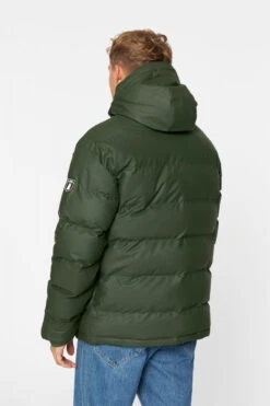 Derbe Interholm Cozy Herren Winterjacke Oliv Grün Kombu Green Black Puffer Jacket Teddy -Kleider Verkauf 14209 2 1280x1280