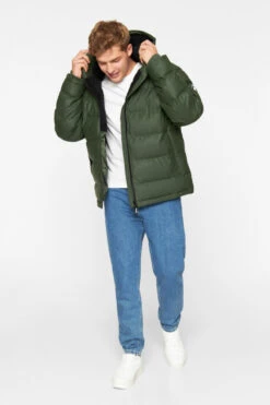 Derbe Interholm Cozy Herren Winterjacke Oliv Grün Kombu Green Black Puffer Jacket Teddy -Kleider Verkauf 14209 3 1280x1280