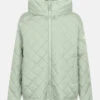 Derbe Quiltby Short Damen Jacke Hell Grün Laurel Green Nachhaltig 1 Derbe Quiltby Short Damen Jacke Hell Grün Laurel Green Nachhaltig -Kleider Verkauf 14301 0 1280x1280