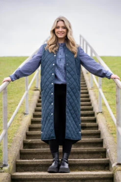 Derbe Quiltby Vest Damen Jacke Navy Blau Nachhaltig 14 Derbe Quiltby Vest Damen Jacke Navy Blau Nachhaltig -Kleider Verkauf 14303 5 1280x1280