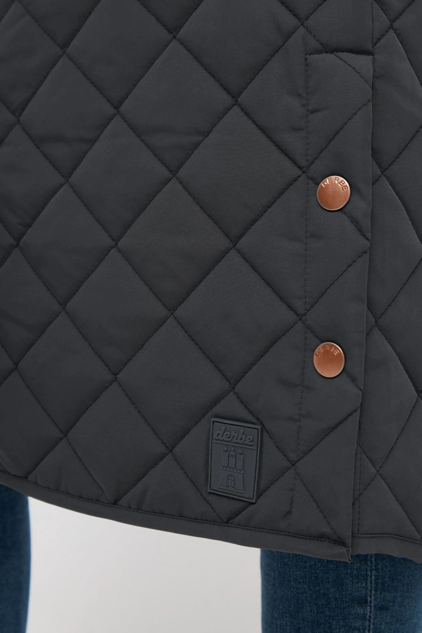 Derbe Quiltby Vest Damen Jacke Schwarz Black Nachhaltig 7 Derbe Quiltby Vest Damen Jacke Schwarz Black Nachhaltig - Image 5