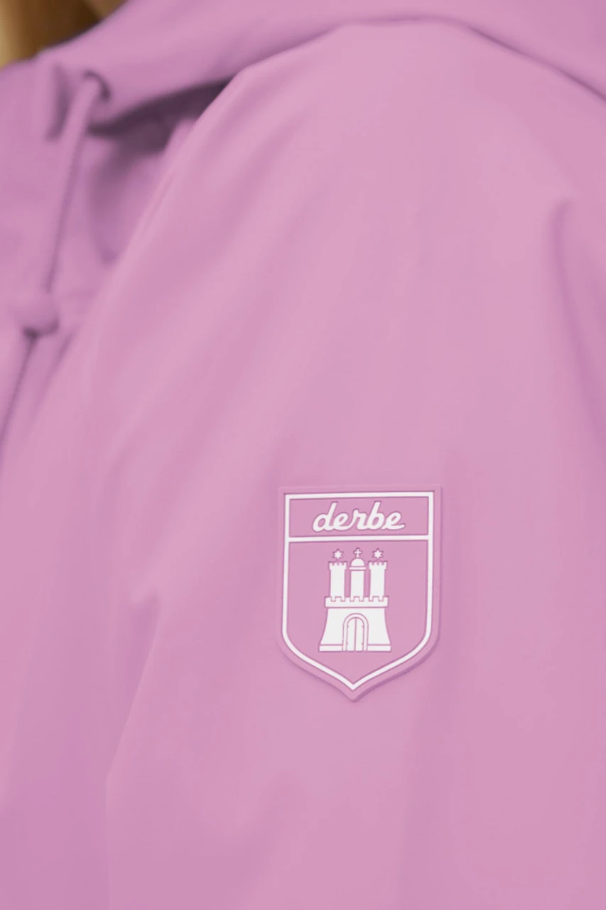 Derbe Traveby Friese Fisher Mauve Damen Regenmantel Rosa Nachhaltig 7 Derbe Traveby Friese Fisher Mauve Damen Regenmantel Rosa Nachhaltig - Image 5
