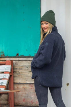 Derbe Kuschelby Navy Damen Fleecejacke Dunkelblau 15 Derbe Kuschelby Navy Damen Fleecejacke Dunkelblau -Kleider Verkauf 15026 Kuschelby 1280x1280