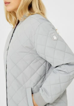 Derbe Quiltby Cozy Damen Steppjacke Hellgrau -Kleider Verkauf W 01 XX Quiltby 20Long Cozy 20paloma 200910 040 1280x1280